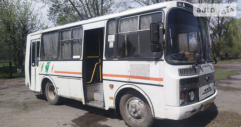 Пригородный автобус ПАЗ 32051