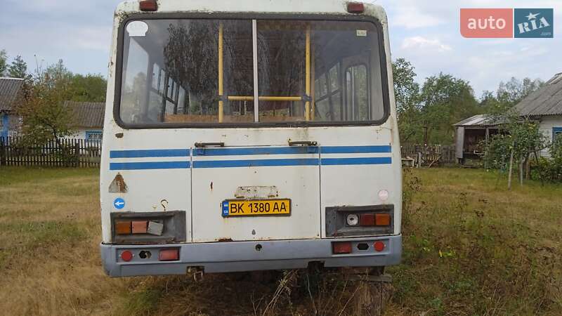 Пригородный автобус ПАЗ 32051