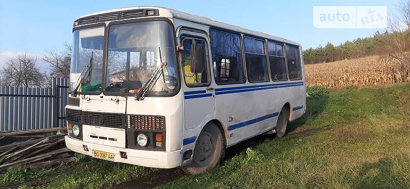 Пригородный автобус ПАЗ 32053