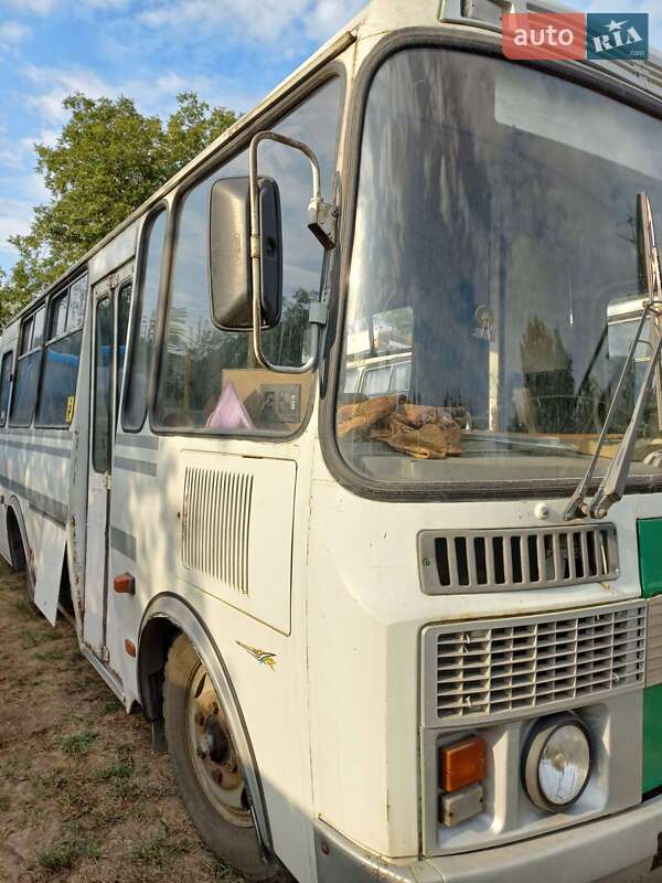 Приміський автобус ПАЗ 32054