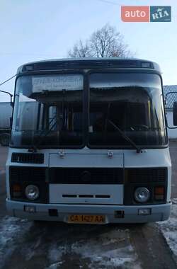 Городской автобус ПАЗ 3205 2004 в Драбове