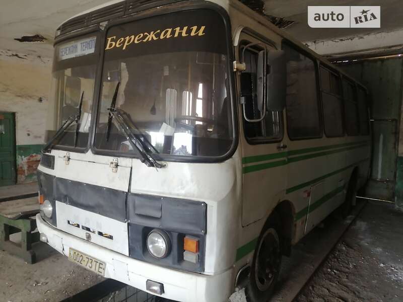 Пригородный автобус ПАЗ 3205