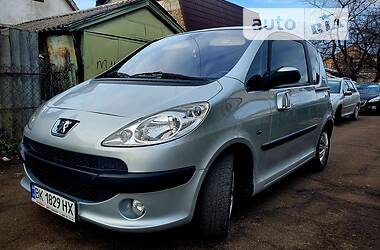 Peugeot 1007  2006