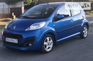 Peugeot 107  2012