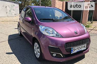 Peugeot 107  2012