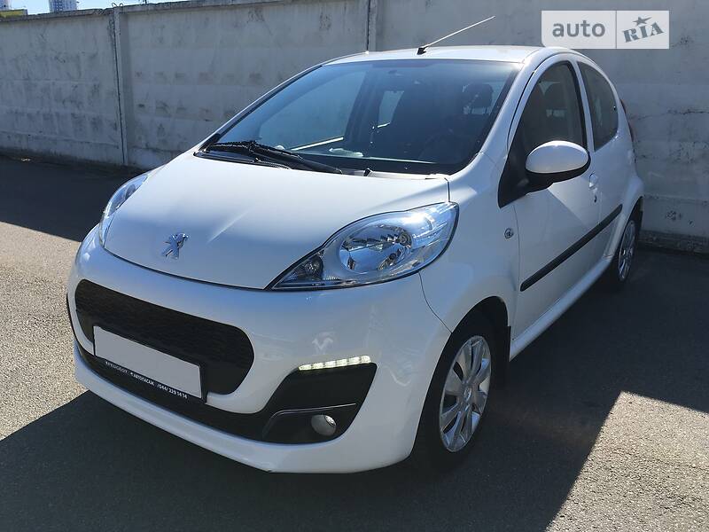 Хетчбек Peugeot 107