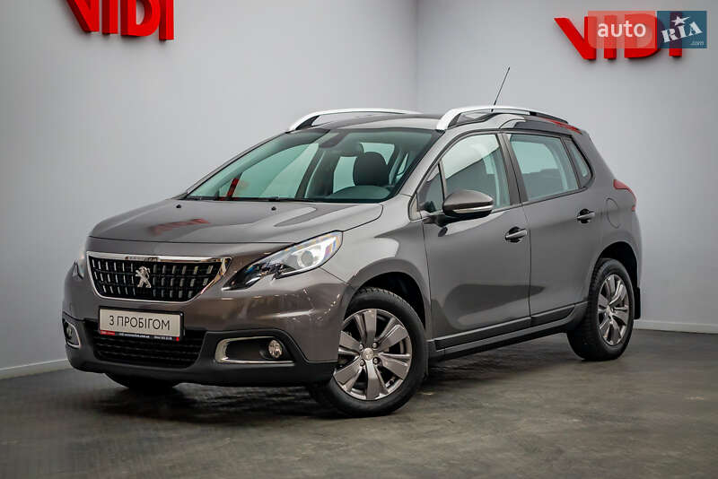 Хетчбек Peugeot 2008