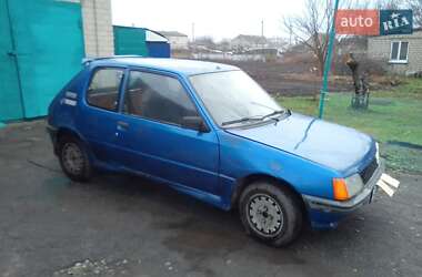 Peugeot 205  1985