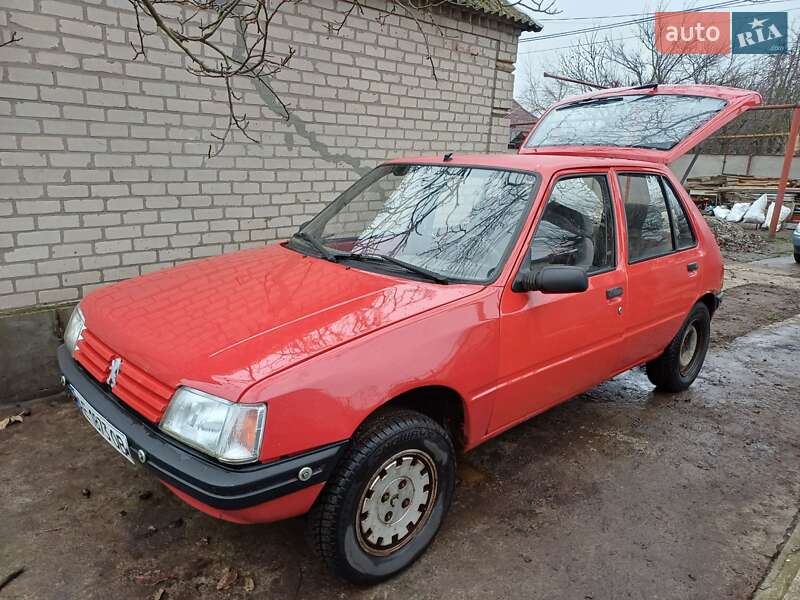Peugeot 205
