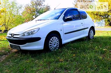 Peugeot 206  2004