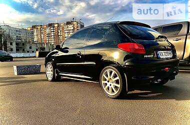 Peugeot 206  2002