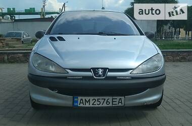 Peugeot 206  2002