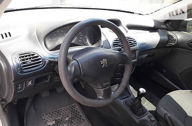 Peugeot 206  2006