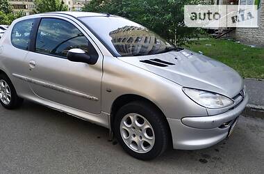 Peugeot 206  2003