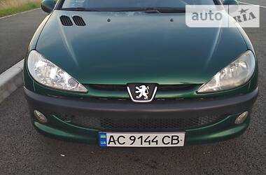 Peugeot 206  2003