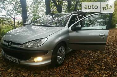 Peugeot 206  2002