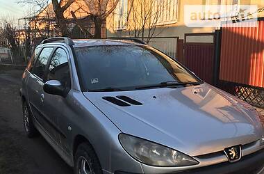 Peugeot 206  2004