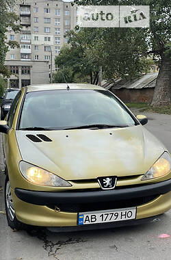 Peugeot 206  2004