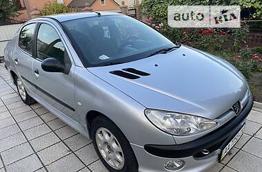 Peugeot 206  2008