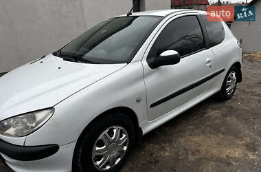 Peugeot 206  2004