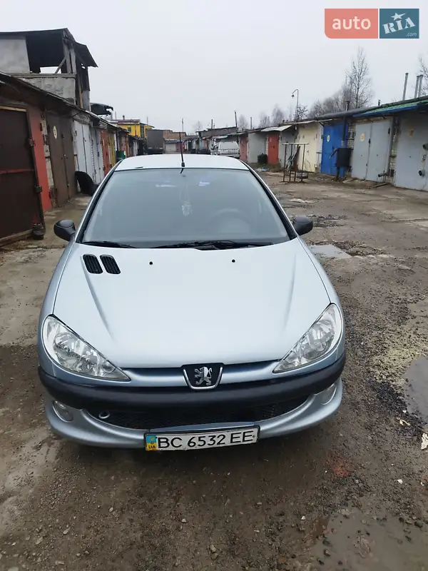 Peugeot 206