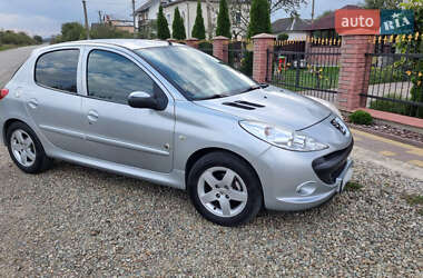 Peugeot 206  2012