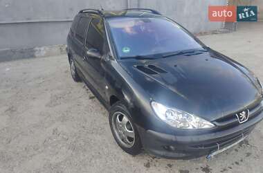 Peugeot 206  2003