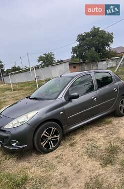 Peugeot 206  2011