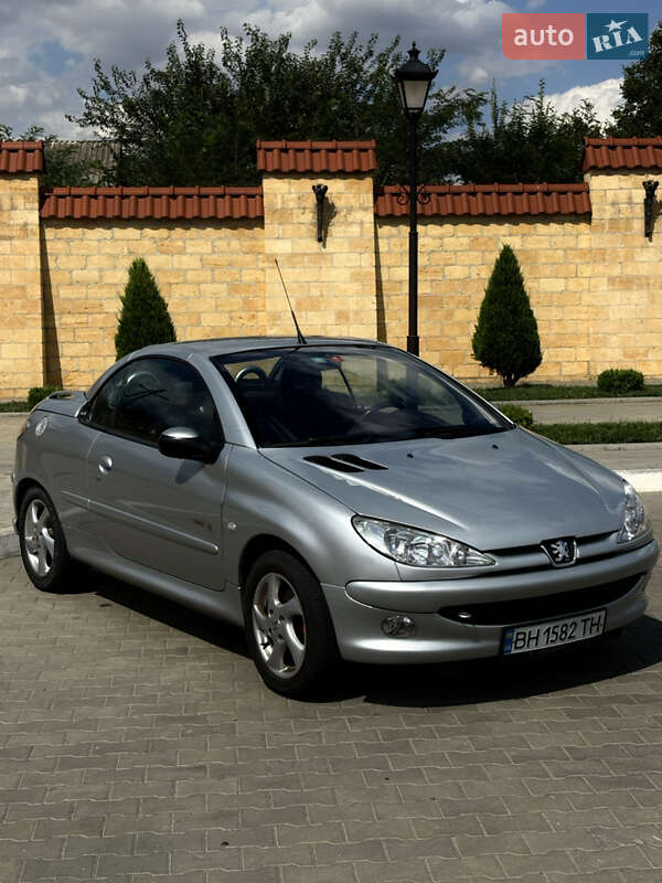 Кабріолет Peugeot 206