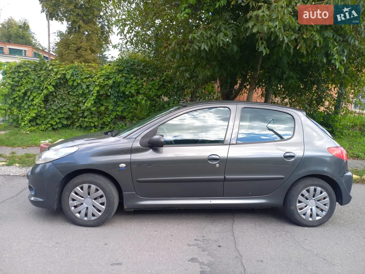 2011 Peugeot 206 - мініатюра 2