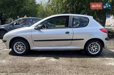 Peugeot 206  2000