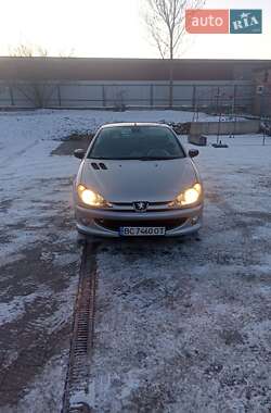 Peugeot 206  2004
