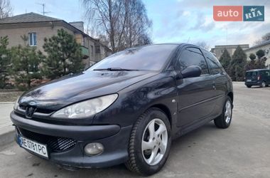 Peugeot 206  2002