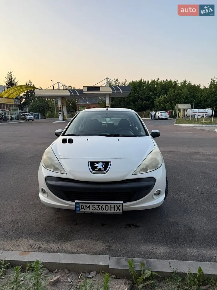 2010 Peugeot 206 - фото 1