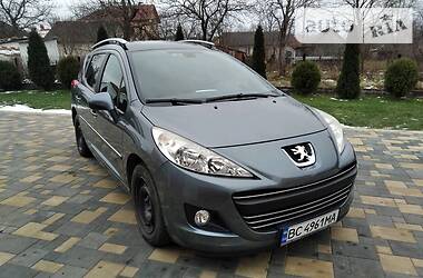 Peugeot 207  2011