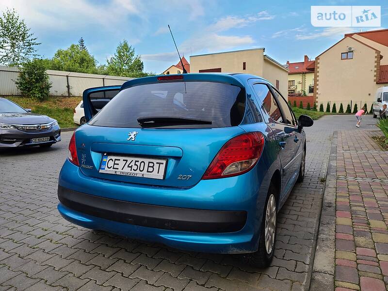 Хетчбек Peugeot 207