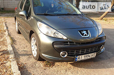 Peugeot 207  2008