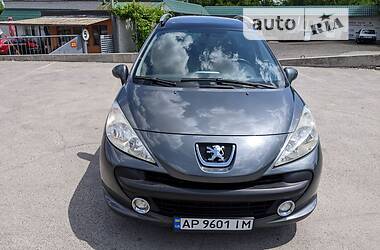 Peugeot 207  2009