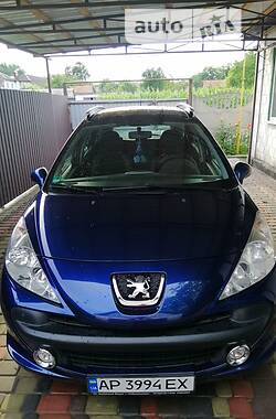 Peugeot 207  2009