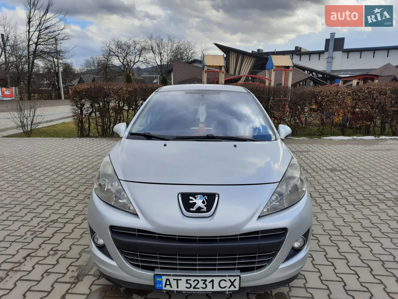2010 Peugeot 207 - мініатюра 2