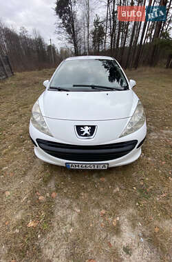 Peugeot 207  2009