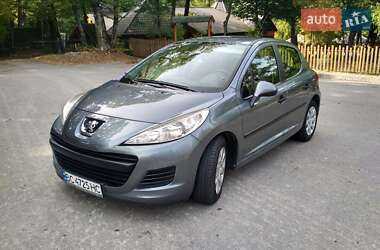 Peugeot 207  2011