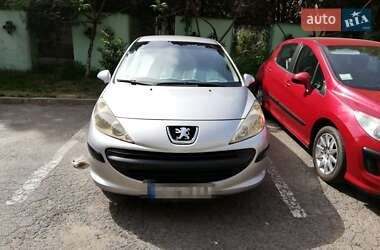 Peugeot 207  2006