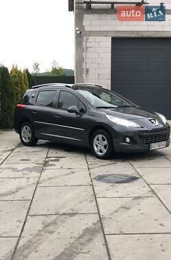 Peugeot 207  2011