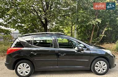 Peugeot 207  2009
