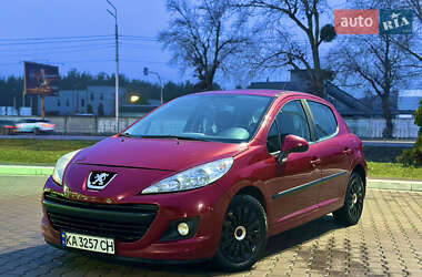 Peugeot 207  2010