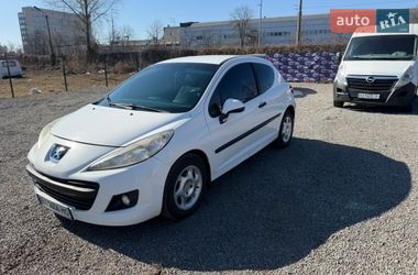 Peugeot 207  2010