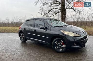 Peugeot 207  2011