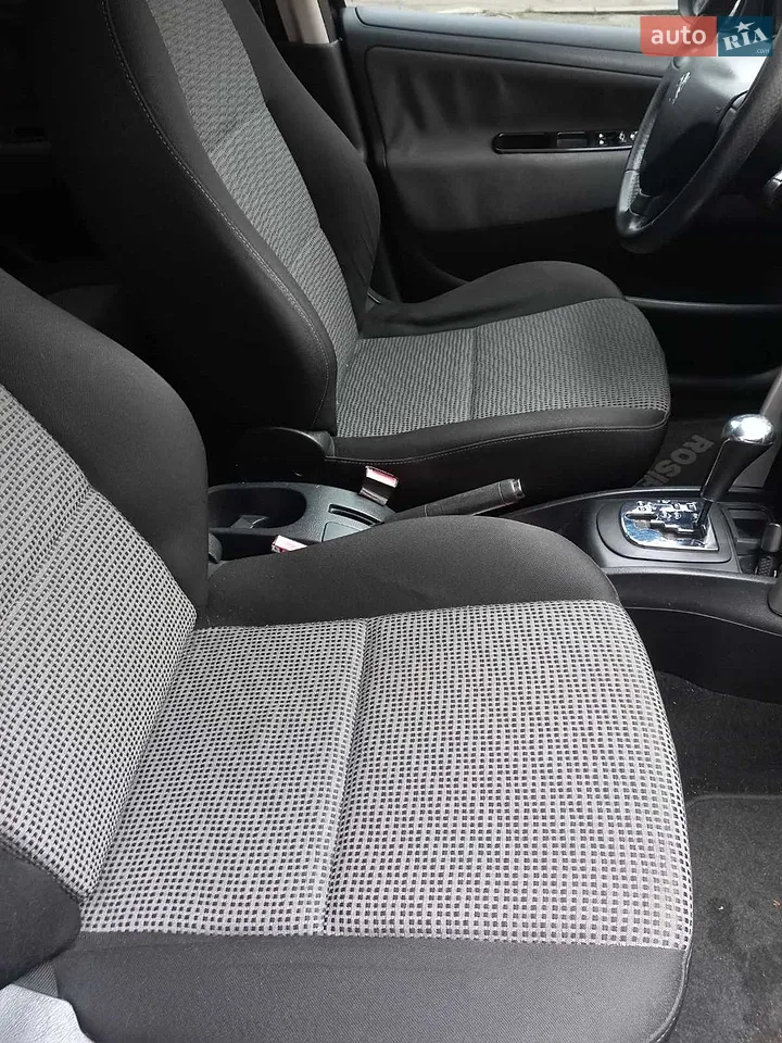 2010 Peugeot 207 - мініатюра 3