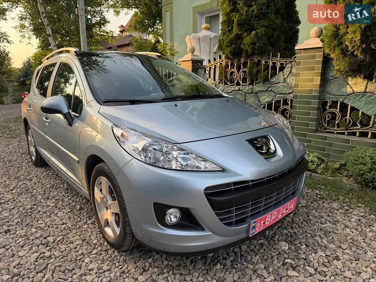 2011 Peugeot 207 - мініатюра 2